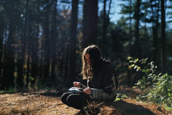 A Relationship Expert Revealed The 5 Red Flags You Need To Avoid While Dating – Yahoo