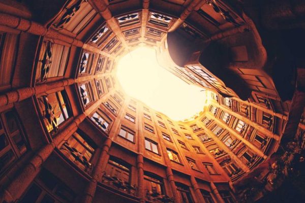 Cam girls, bunny rabbits, and extremely online relationships: Katarina Zhu on Bunnylovr – A Rabbit\’s Foot