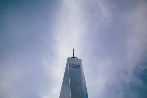 New book explores Queen Elizabeth’s relationships with 13 U.S. presidents – artscanvas.org